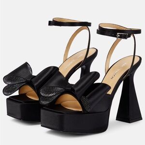 NEVER WORN Mach and Mach Le Cadeau Crystal & Silk 140mm bow platforms